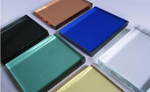 Clear float glass